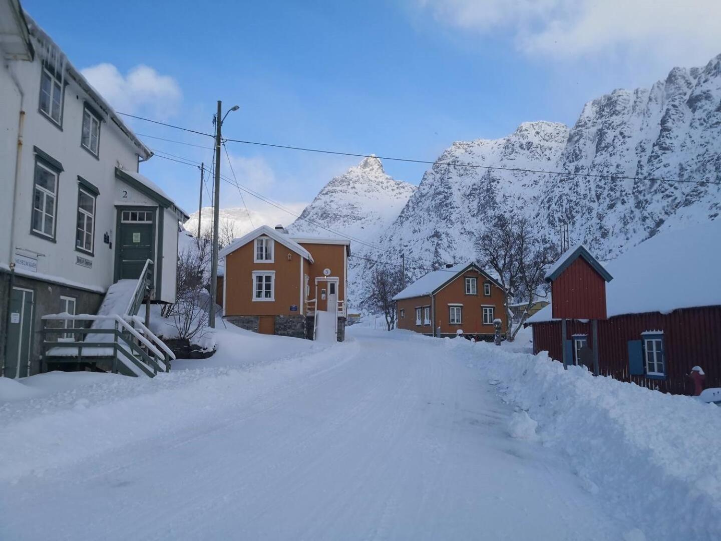 House With Amazing View & Location In Tind * Sørvågen
